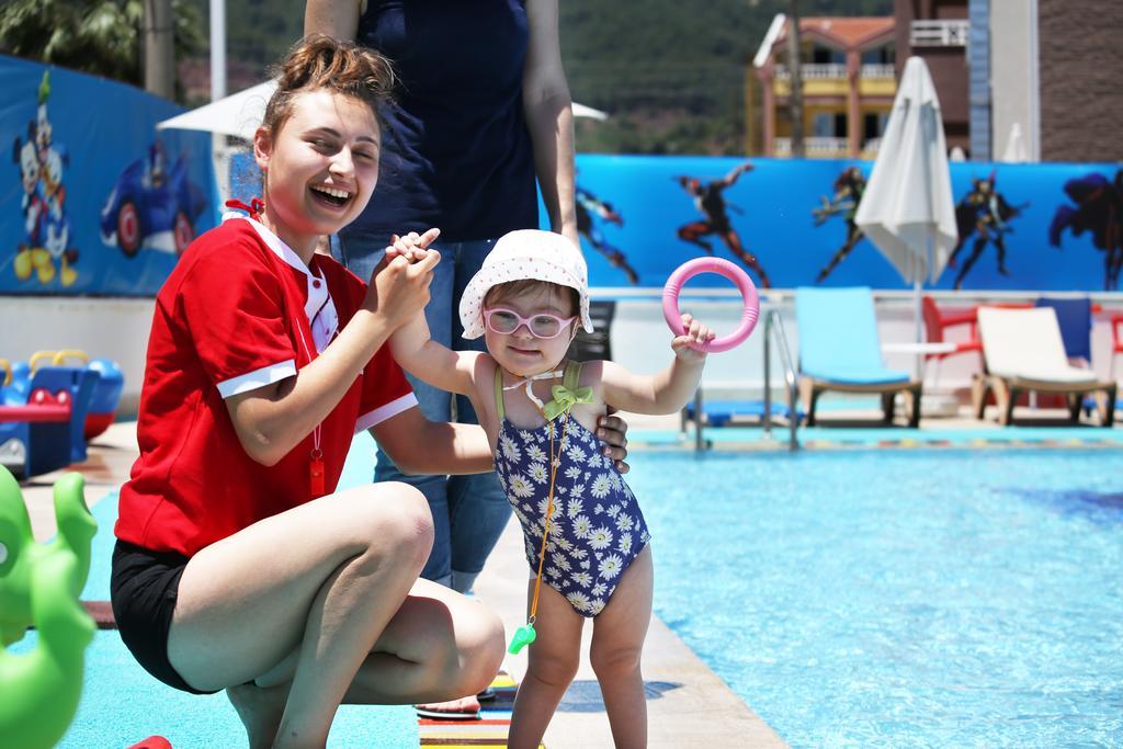 Comet De Luxe Marmaris Bagian luar foto